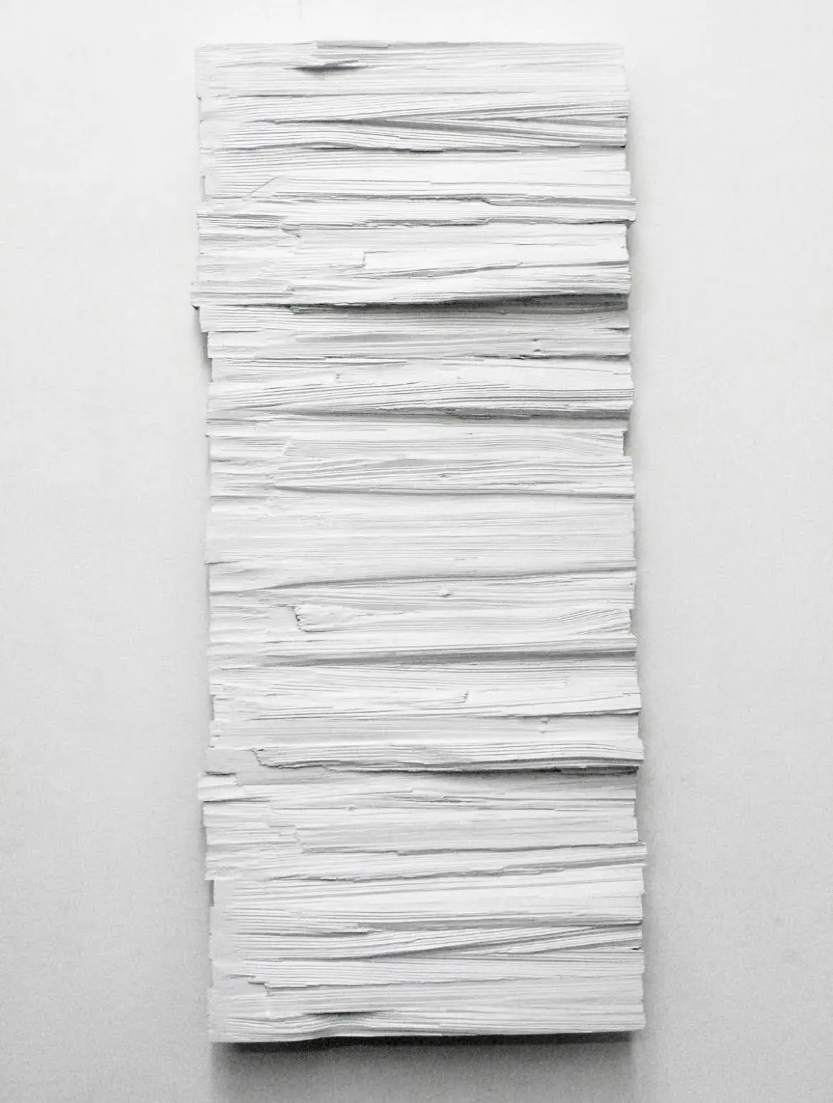 Escultura blanca de Paolo Di Capua — exposició al Palau Martorell